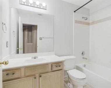 5653 Westwood Lane - Photo Thumbnail 24