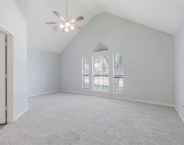 5653 Westwood Lane - Photo Thumbnail 19