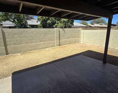 5128 W Surrey Avenue - Photo Thumbnail 26