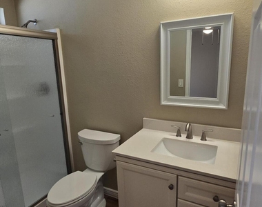 5128 W Surrey Avenue - Photo Thumbnail 3