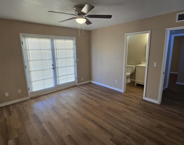 5128 W Surrey Avenue - Photo Thumbnail 19