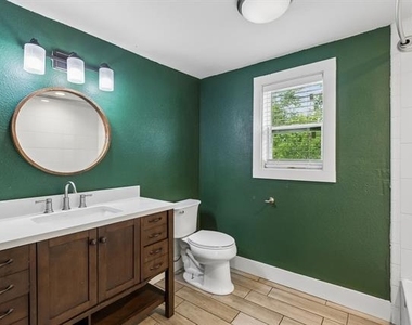 414 Main Street - Photo Thumbnail 14
