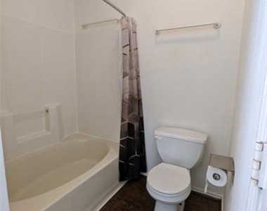 6367 Stonewater Bend Trail - Photo Thumbnail 11