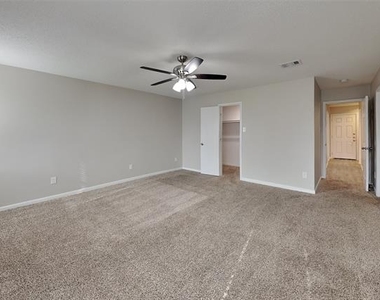 1008 Conner Court - Photo Thumbnail 7