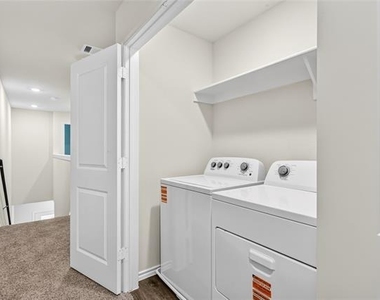 6011 Pinion Trail - Photo Thumbnail 15
