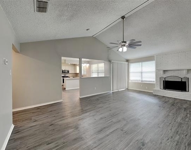 7228 Echo Hill Drive - Photo Thumbnail 3
