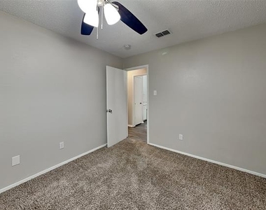 7228 Echo Hill Drive - Photo Thumbnail 14