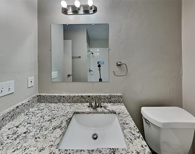7228 Echo Hill Drive - Photo Thumbnail 15