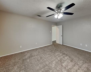 7228 Echo Hill Drive - Photo Thumbnail 7