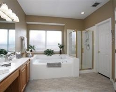 5800 Charleston Drive - Photo Thumbnail 15