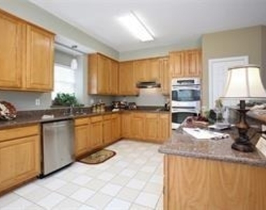5800 Charleston Drive - Photo Thumbnail 7