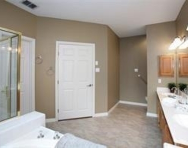 5800 Charleston Drive - Photo Thumbnail 14
