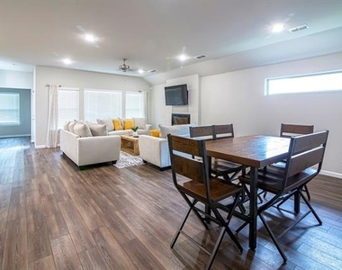 4718 Buttonbush Dr - Photo Thumbnail 34