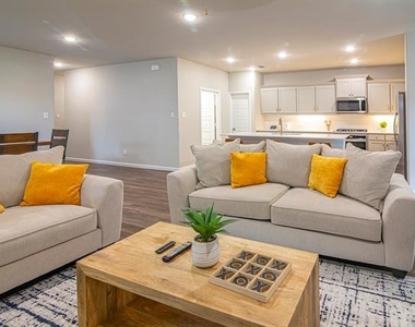 4718 Buttonbush Dr - Photo Thumbnail 38