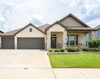 4718 Buttonbush Dr - Photo Thumbnail 1