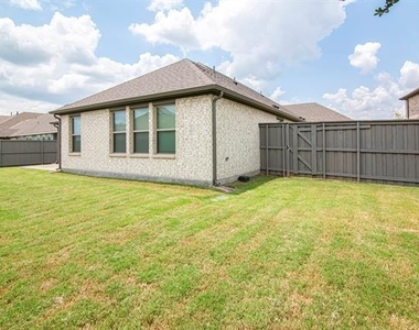 4718 Buttonbush Dr - Photo Thumbnail 19