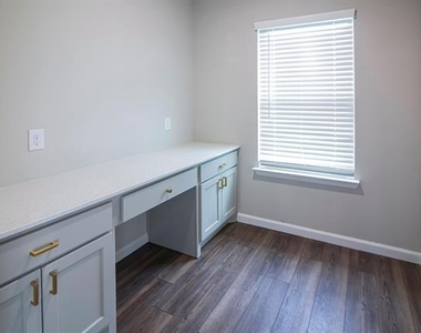 4718 Buttonbush Dr - Photo Thumbnail 3