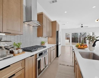 5308 Terry Street - Photo Thumbnail 4