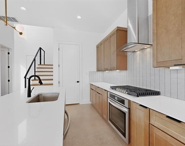 5308 Terry Street - Photo Thumbnail 6