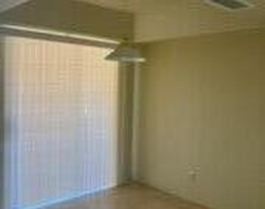 1333 E Morten Avenue - Photo Thumbnail 5