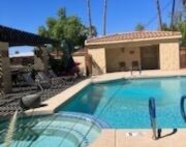 1333 E Morten Avenue - Photo Thumbnail 9
