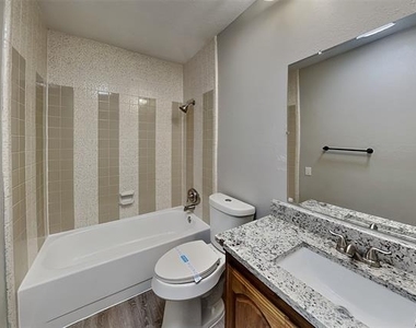4420 Campion Lane - Photo Thumbnail 14