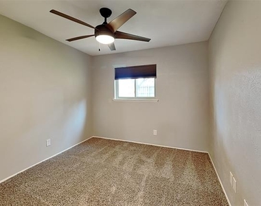 4420 Campion Lane - Photo Thumbnail 10