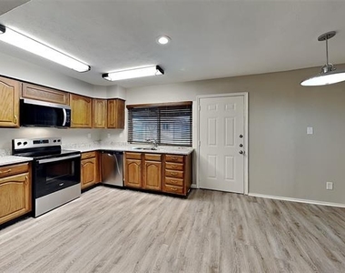 4420 Campion Lane - Photo Thumbnail 3