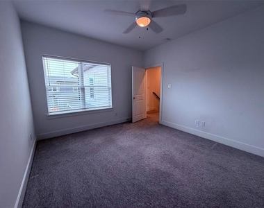 2232 Scenic Bluff Drive - Photo Thumbnail 14