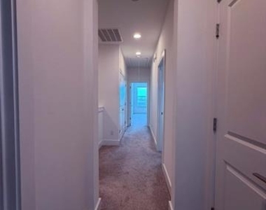 2232 Scenic Bluff Drive - Photo Thumbnail 17