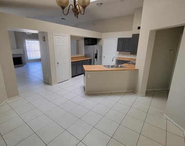 6320 W Shaw Butte Drive - Photo Thumbnail 1