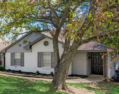4919 Geddes Avenue - Photo Thumbnail 1