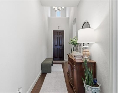 514 Overton Avenue - Photo Thumbnail 4
