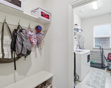 514 Overton Avenue - Photo Thumbnail 18