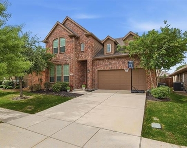 514 Overton Avenue - Photo Thumbnail 1