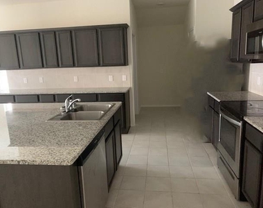 814 Rustic Meadows Trail - Photo Thumbnail 3