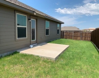 814 Rustic Meadows Trail - Photo Thumbnail 9