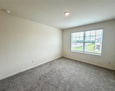 2305 States Street - Photo Thumbnail 13