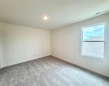 2305 States Street - Photo Thumbnail 11
