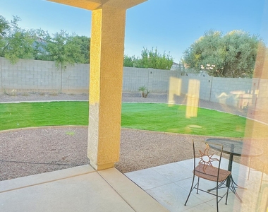 16474 W Remuda Drive - Photo Thumbnail 23