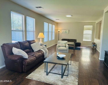 16474 W Remuda Drive - Photo Thumbnail 8