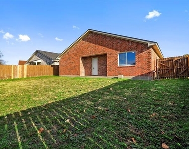 1716 Manor Garden - Photo Thumbnail 15