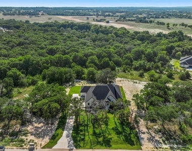 1064 Glenoaks Drive - Photo Thumbnail 38