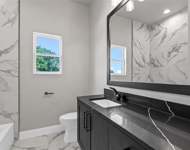 1064 Glenoaks Drive - Photo Thumbnail 15