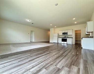 713 Cherry Blossom Street - Photo Thumbnail 6