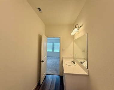 713 Cherry Blossom Street - Photo Thumbnail 15