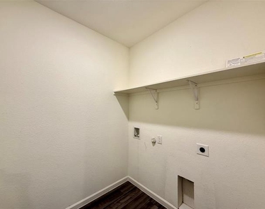 713 Cherry Blossom Street - Photo Thumbnail 20