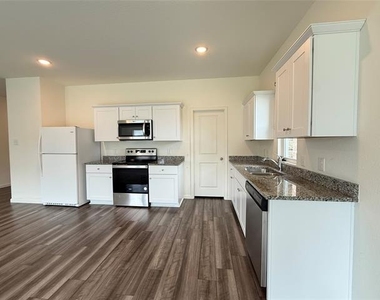 713 Cherry Blossom Street - Photo Thumbnail 10