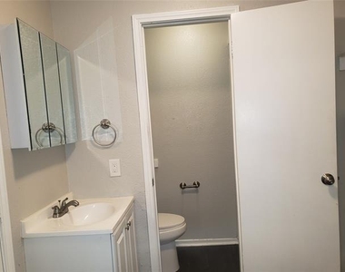 644 S Rogers Road - Photo Thumbnail 11