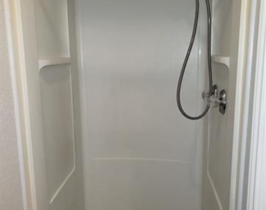 644 S Rogers Road - Photo Thumbnail 12